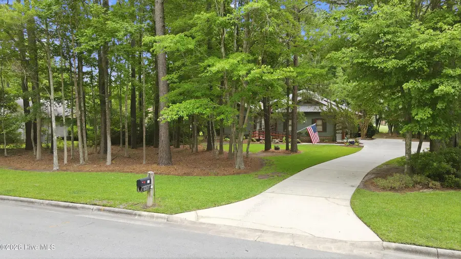 6015 Club House Drive, New Bern, NC 28562 - #2