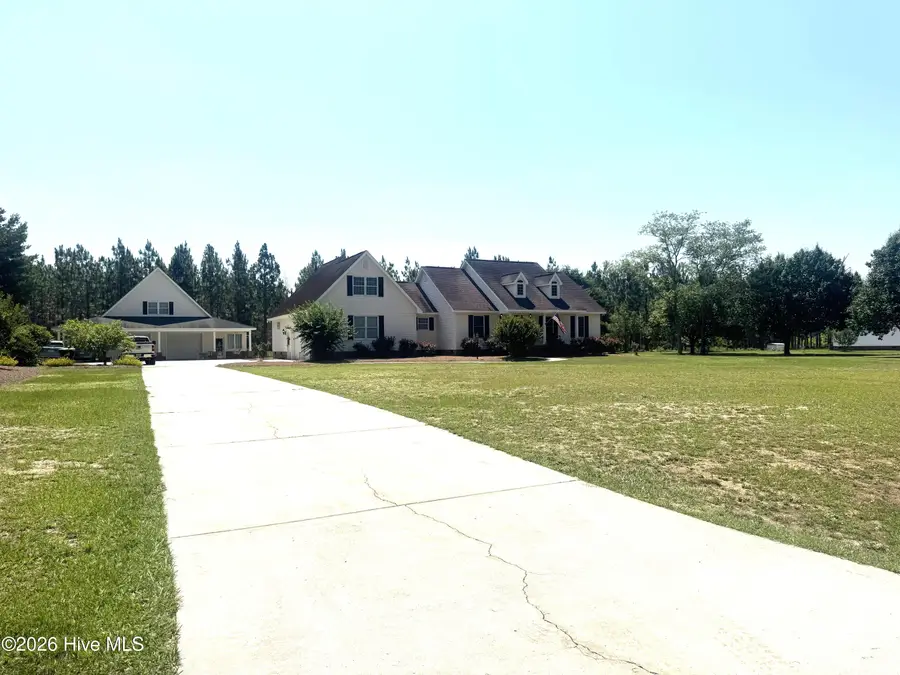 727 Mount Olive Road, Bladenboro, NC 28320 - #2
