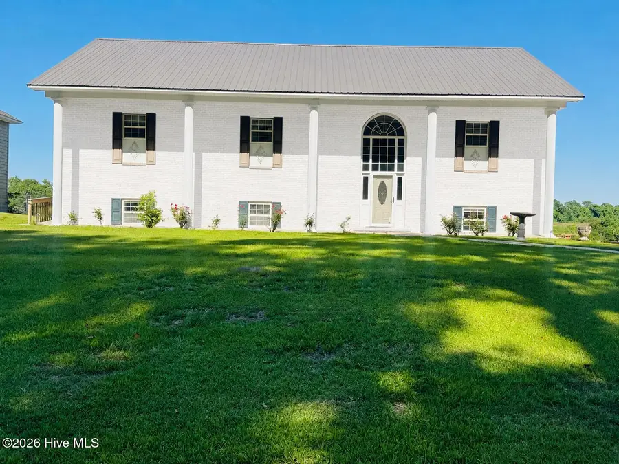 888 Seagate Drive, Newport, NC 28570 - #2