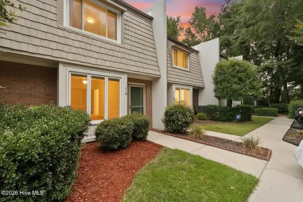 210 Cobblestone Drive, Wilmington, NC 28405