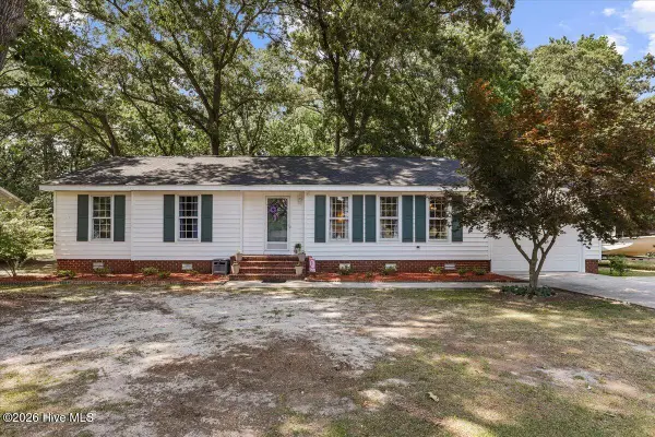 2444 Pine Knoll Drive, Kinston, NC 28504