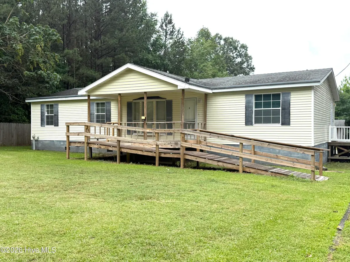 135 W Kerr Drive, Roanoke Rapids, NC 27870 - #1