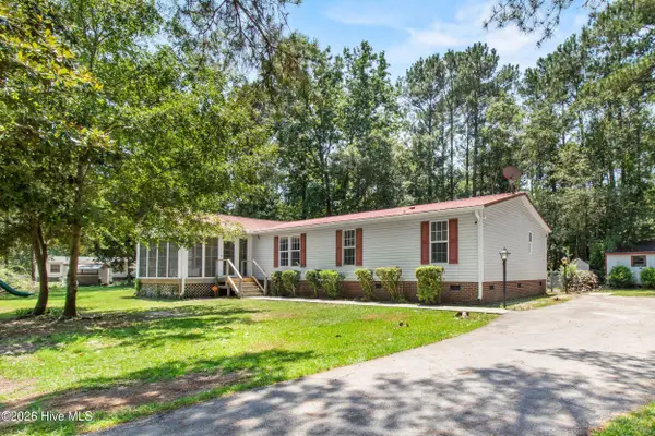 180 Quails Cove, Hampstead, NC 28443