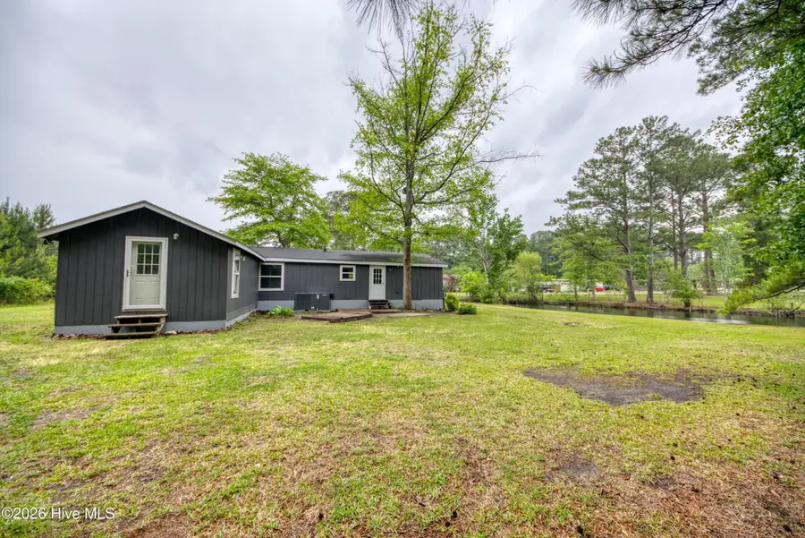 566 Dark Oak Street Sw, Shallotte, NC 28470 - #3