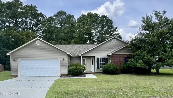 206 Rosewood Circle, Jacksonville, NC 28546