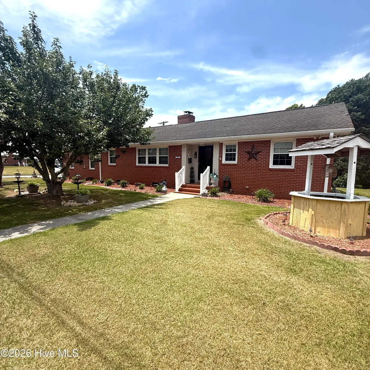 101 Carolina Avenue, Hertford, NC 27944 - #1