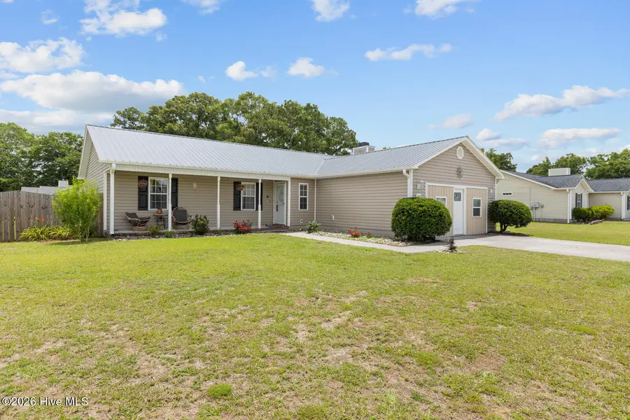 309 Parkton Drive, Richlands, NC 28574 - #3