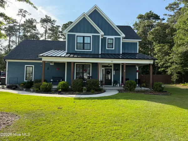 180 Avon Court, Hampstead, NC 28443