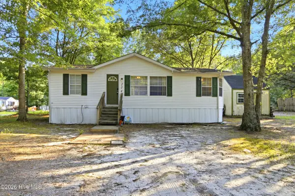 224 Chapel Ridge Road, Richlands, NC 28574