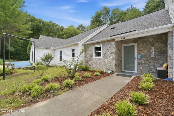 906 Cedar Court, Aberdeen, NC 28315