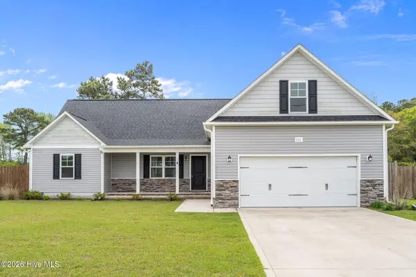 111 Anderson Avenue, Holly Ridge, NC 28445