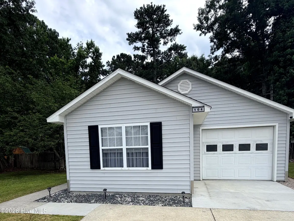 104 Spruce Court, New Bern, NC 28562 - #1
