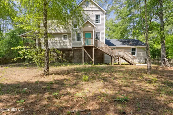 975 River Bend Drive, Burgaw, NC 28425