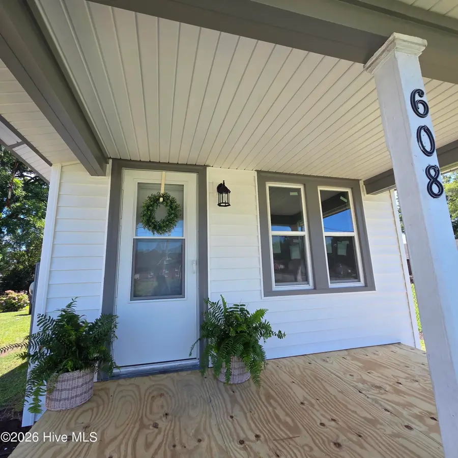 608 Parsonage Street, Elizabeth City, NC 27909 - #3