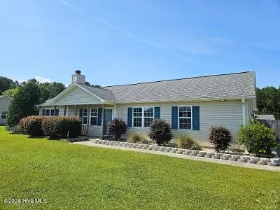 320 Top Knot Road, Hubert, NC 28539