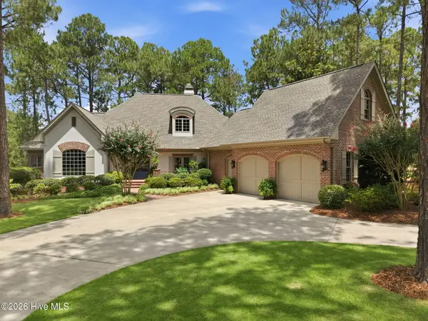 6 Augusta Drive, Southern Pines, NC 28387