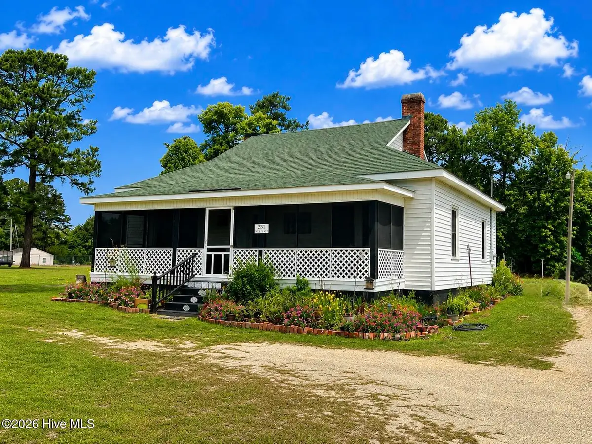231 N Nc 33 Highway E, Chocowinity, NC 27817 - #1