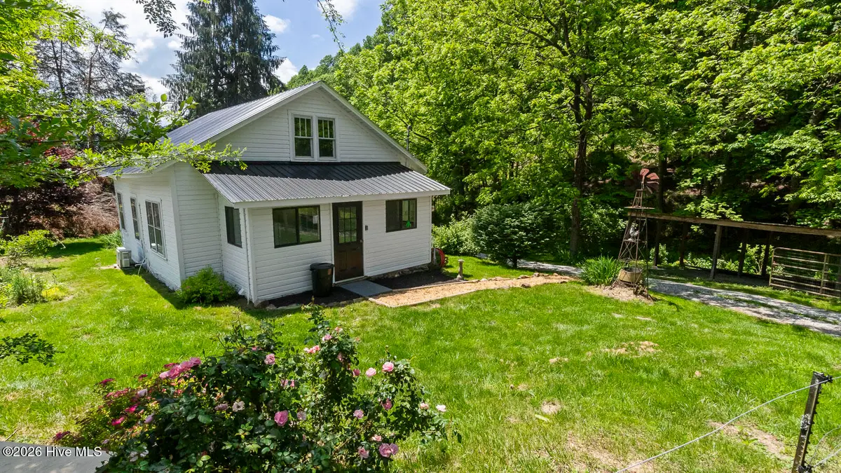 1740 Winding Stairs Road, Topton, NC 28781 - #1