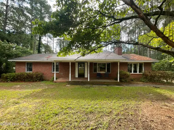 9761 Turnpike Road, Laurinburg, NC 28352