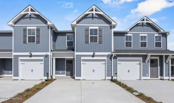 79 W Pioneer Way #104, Hampstead, NC 28443