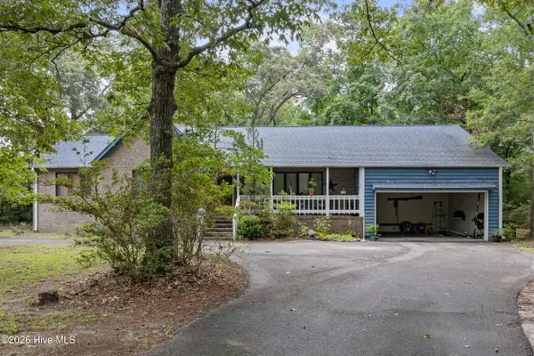 528 Pinehurst Circle, Hampstead, NC 28443