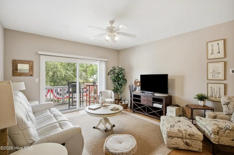 610 W Brown Street #Apt E, Southport, NC 28461 - #3