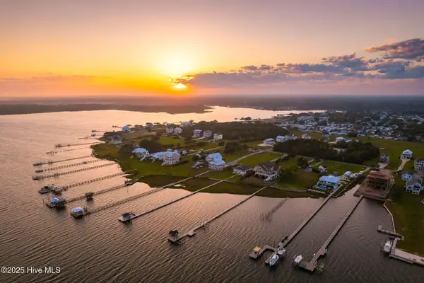 285 Live Oak Drive Road, Newport, NC 28570