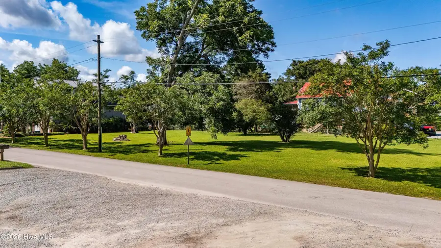 410 Broad Street, Oriental, NC 28571 - #3
