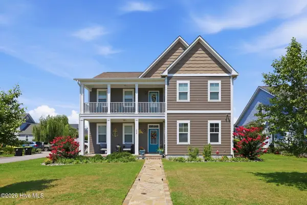 208 Bogue Harbor Court, Newport, NC 28570