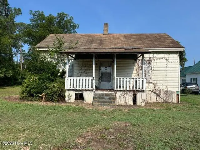 105 2nd Street, Laurinburg, NC 28352 - #1