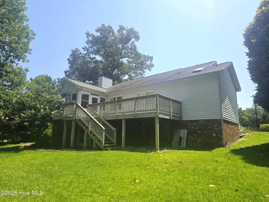 207 Lakemere Drive, New Bern, NC 28562 - #3