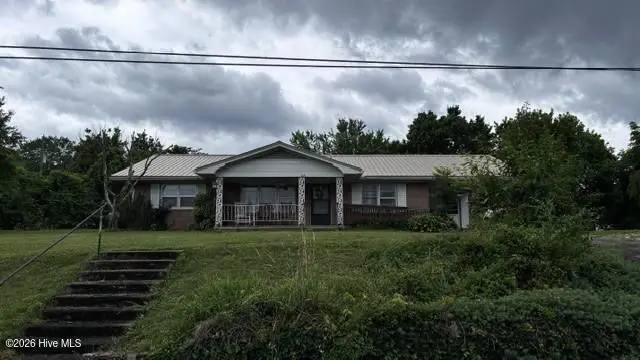 17 Moore Street, Andrews, NC 28901 - #1