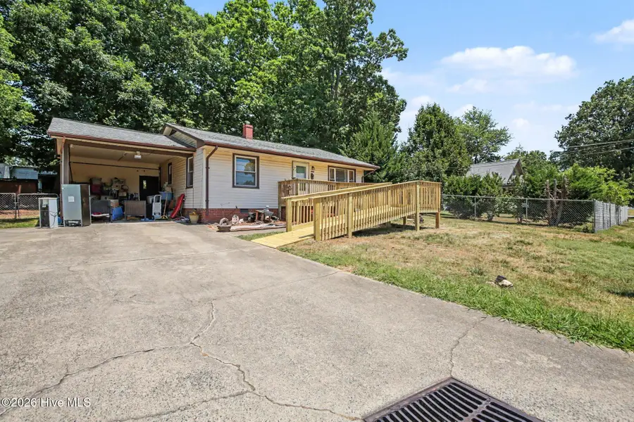 703 Scott Street, Thomasville, NC 27360 - #2