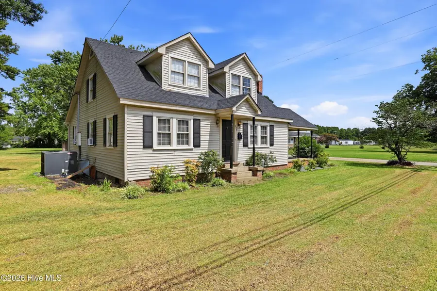 421 S Brown Street, Chadbourn, NC 28431 - #2