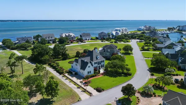 5213 Driftwood Lane, Morehead City, NC 28557