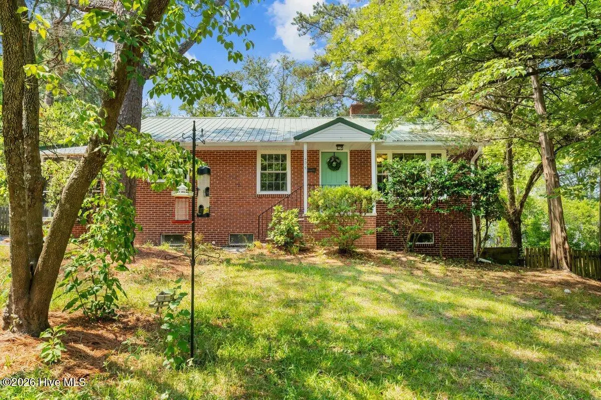 405 Elm Street, Aberdeen, NC 28315 - #1
