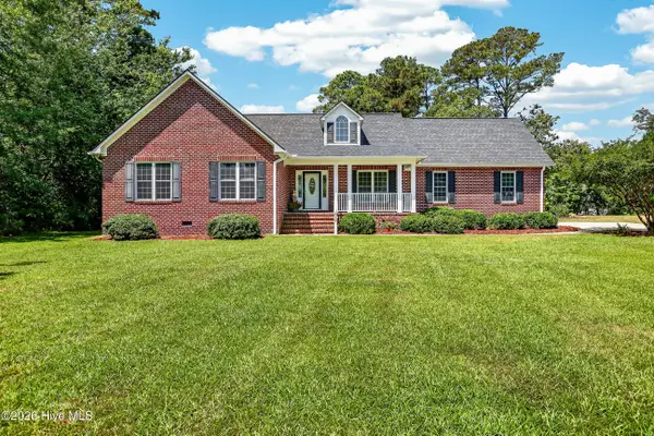 519 Carriage Lane, Jacksonville, NC 28540