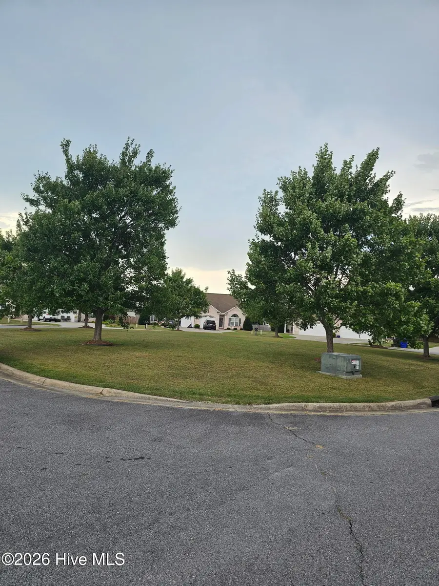 2012 Croyden Circle Circle #B, Greenville, NC 27834 - #2