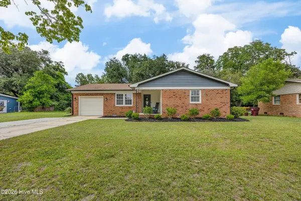 4913 Richardson Drive, Wilmington, NC 28405