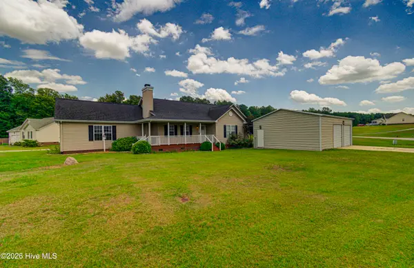 300 Crest Place, Jacksonville, NC 28540