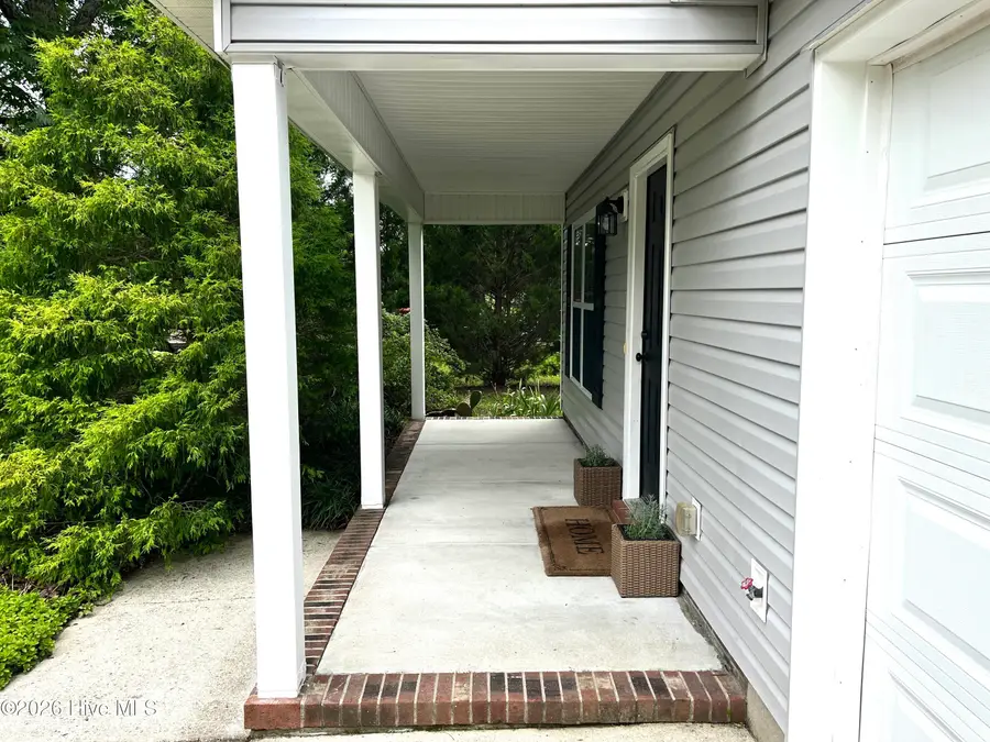 504 Bynum Avenue, Maysville, NC 28555 - #2