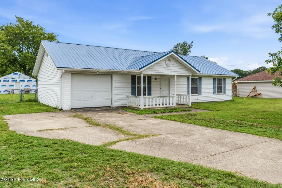 685 Old Cheraw Highway, Rockingham, NC 28379 - #1