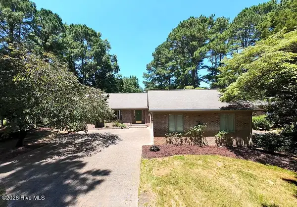 6 Sunset Drive, Whispering Pines, NC 28327