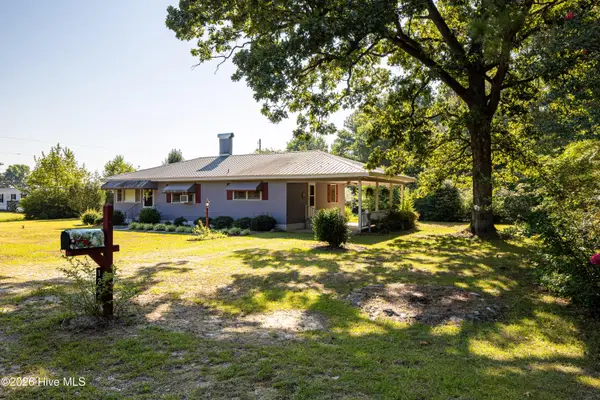 1249 Fann School Road, Salemburg, NC 28385