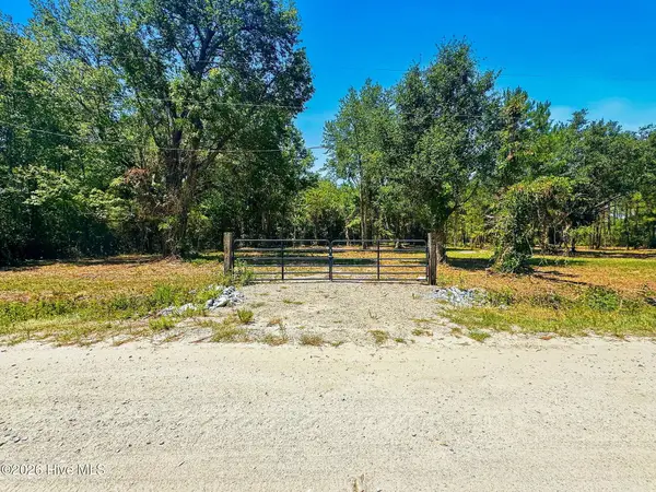 8027 Funston Road Se, Winnabow, NC 28479