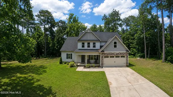 800 Gregory Fork Road, Richlands, NC 28574