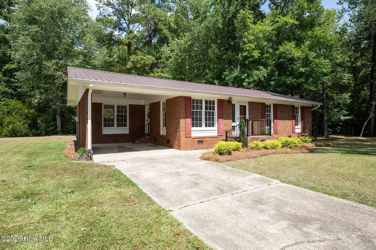 182 Crabapple Lane, Lake Waccamaw, NC 28450 - #1