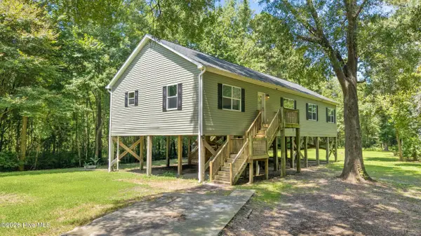309 Burgaw Creek Loop Road, Burgaw, NC 28425
