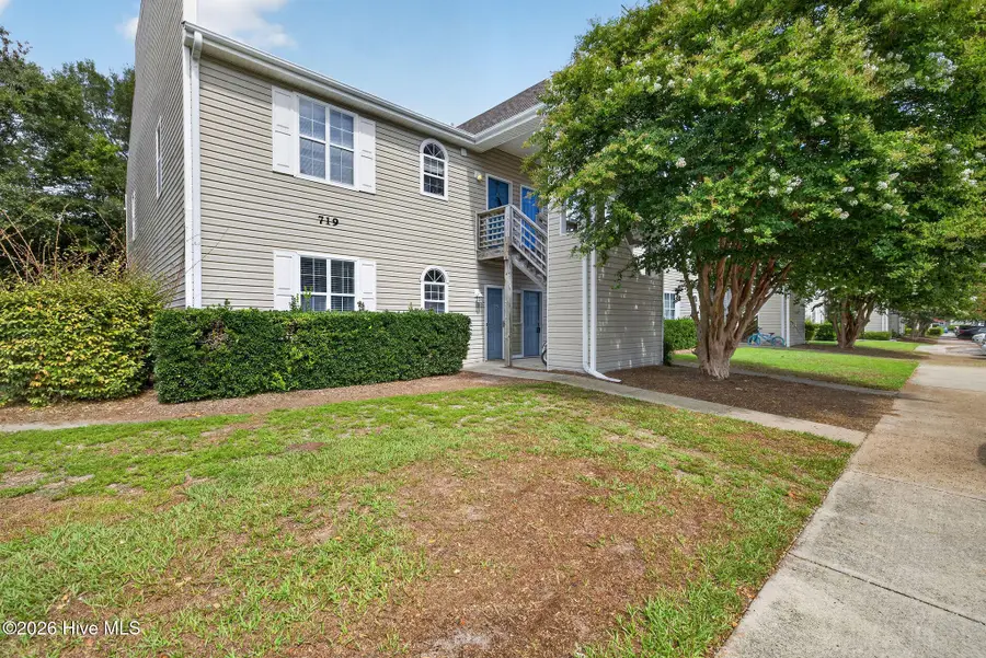 719 Bragg Drive #Apt B, Wilmington, NC 28412 - #2