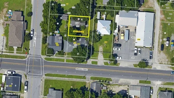 1310 1/2 Bridges Street, Morehead City, NC 28557